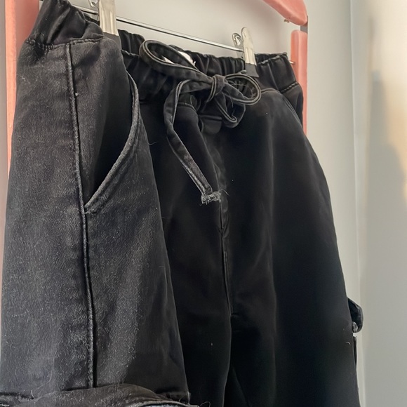 Joggers - Picture 2 of 3